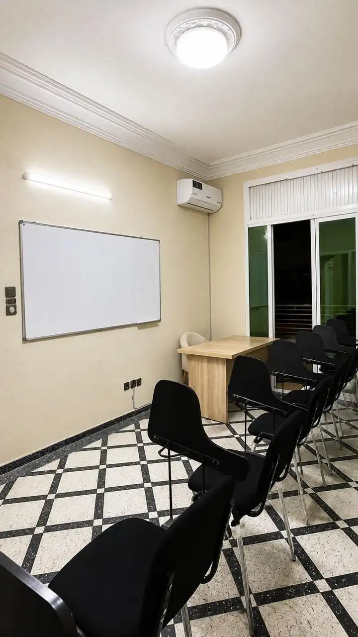 Salle de formation de l'académie à Fès